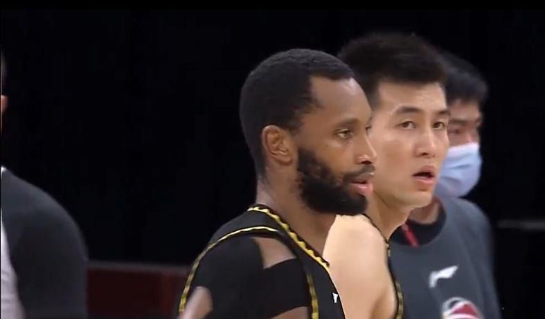 国产乱人乱精一区二区视频密